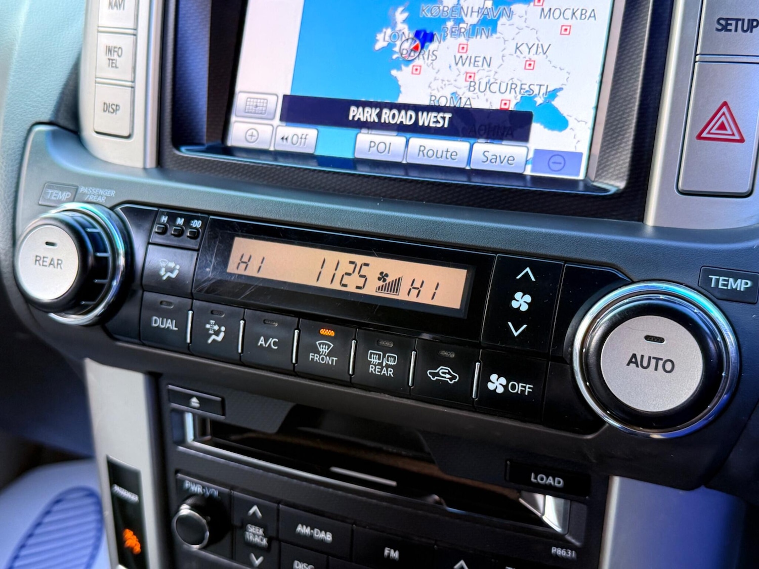 Used Toyota Land Cruiser 2013 for sale - 77351957: Photo 55