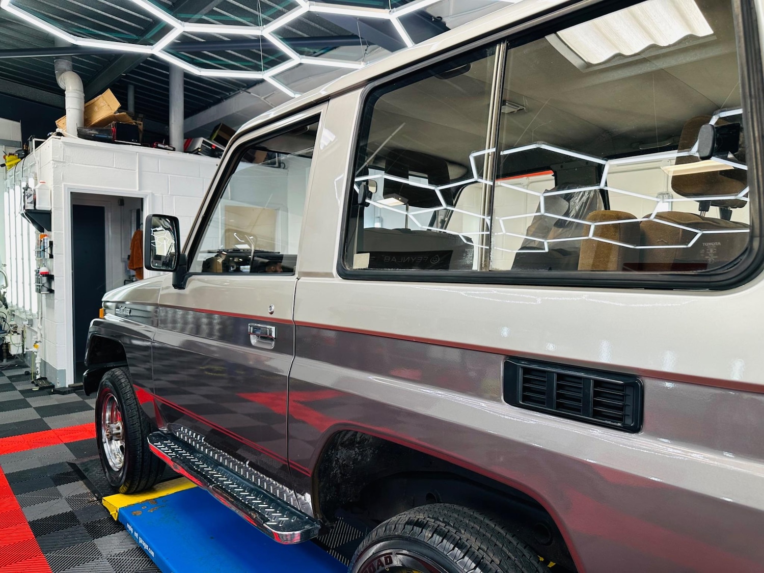 Used Toyota Land Cruiser for sale - 76538894: Photo 15