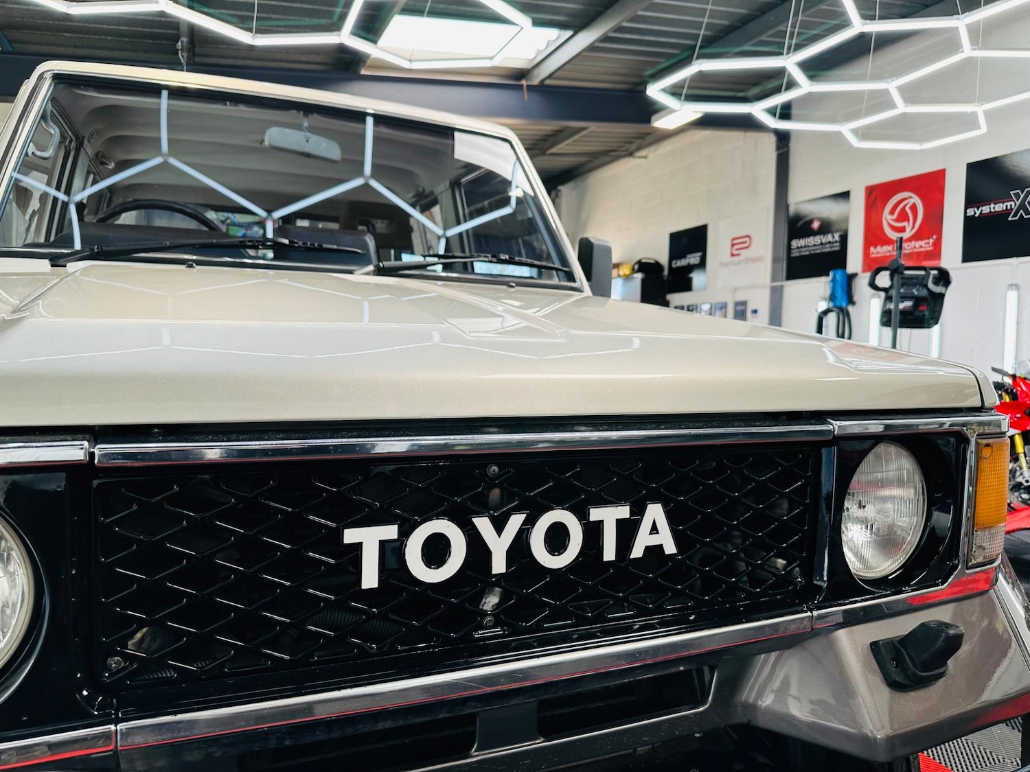 Used Toyota Land Cruiser for sale - 76538894: Photo 24