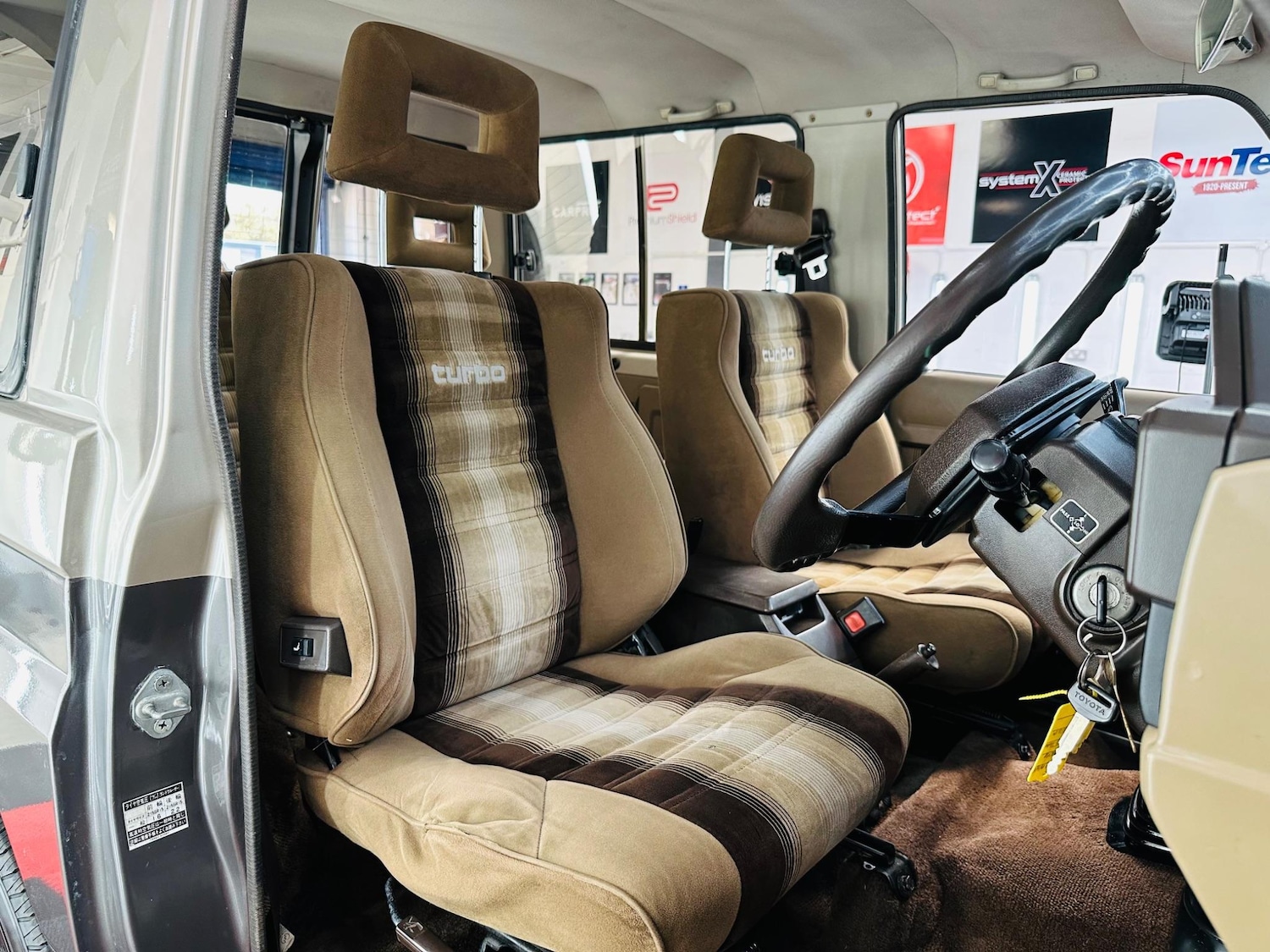 Used Toyota Land Cruiser for sale - 76538894: Photo 45