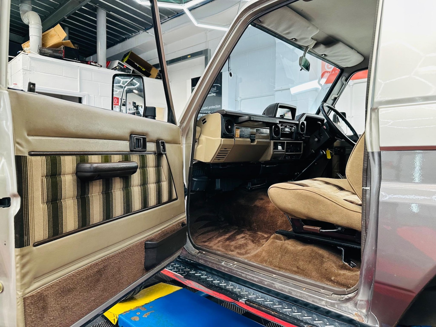 Used Toyota Land Cruiser for sale - 76538894: Photo 58