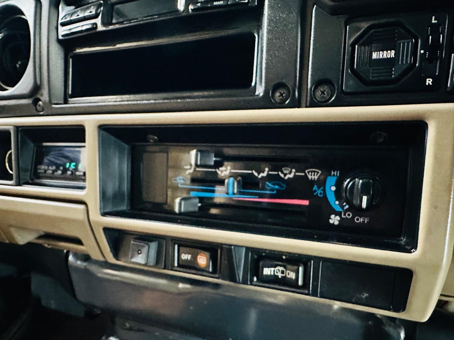 Used Toyota Land Cruiser for sale - 76538894: Photo 76