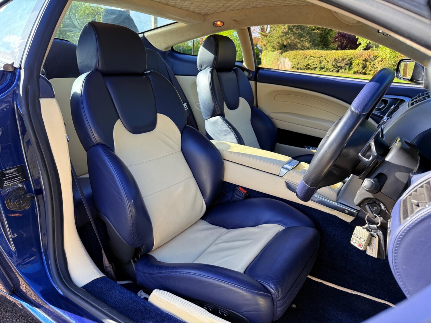 Used Aston Martin Vanquish 2004 for sale - 77769783: Photo 42