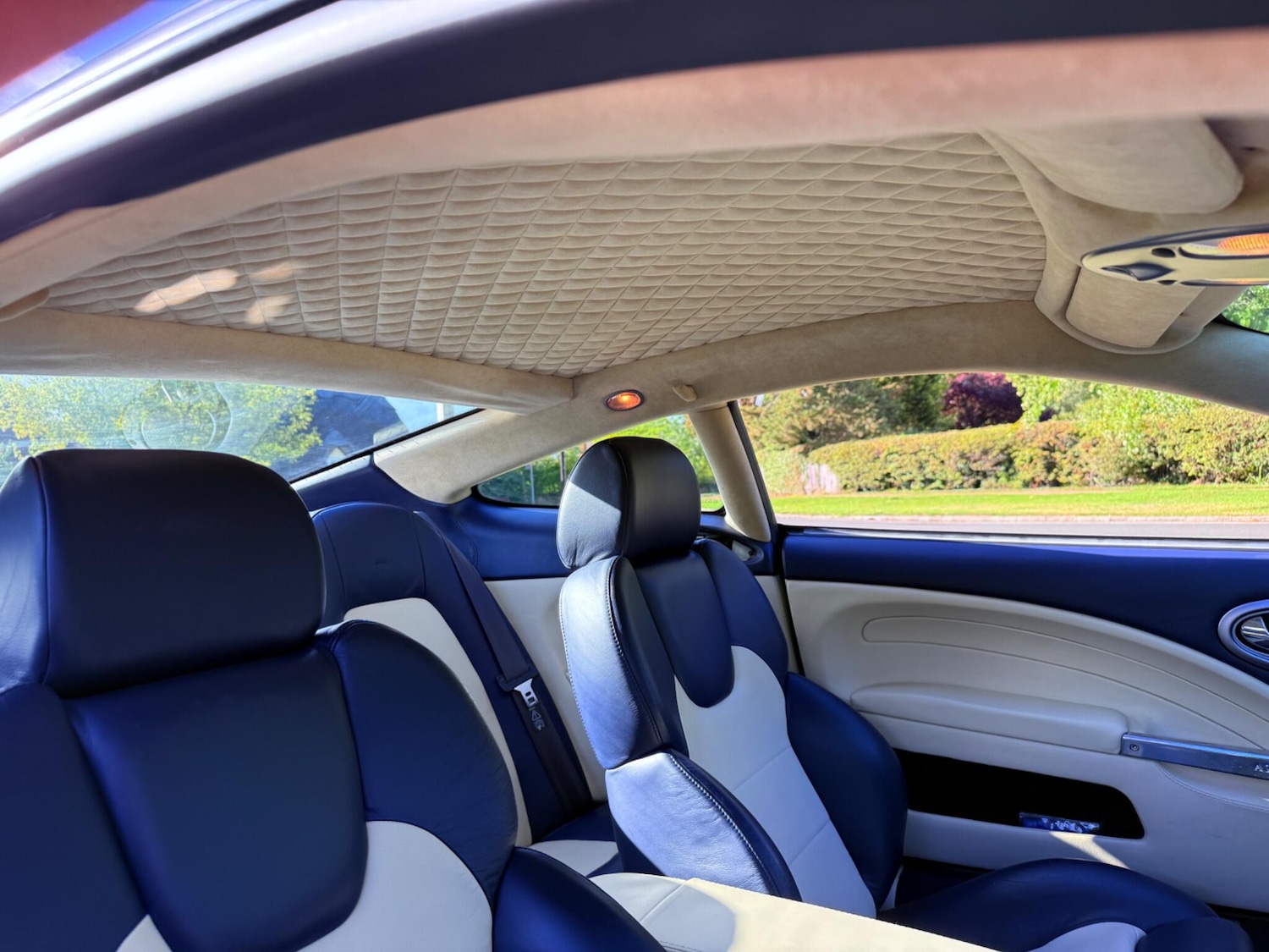 Used Aston Martin Vanquish 2004 for sale - 77769783: Photo 45