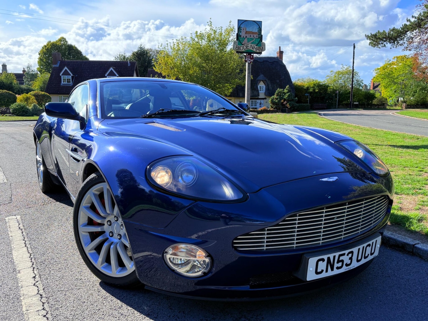 Used Aston Martin Vanquish 2004 for sale - 77769783: Photo 5