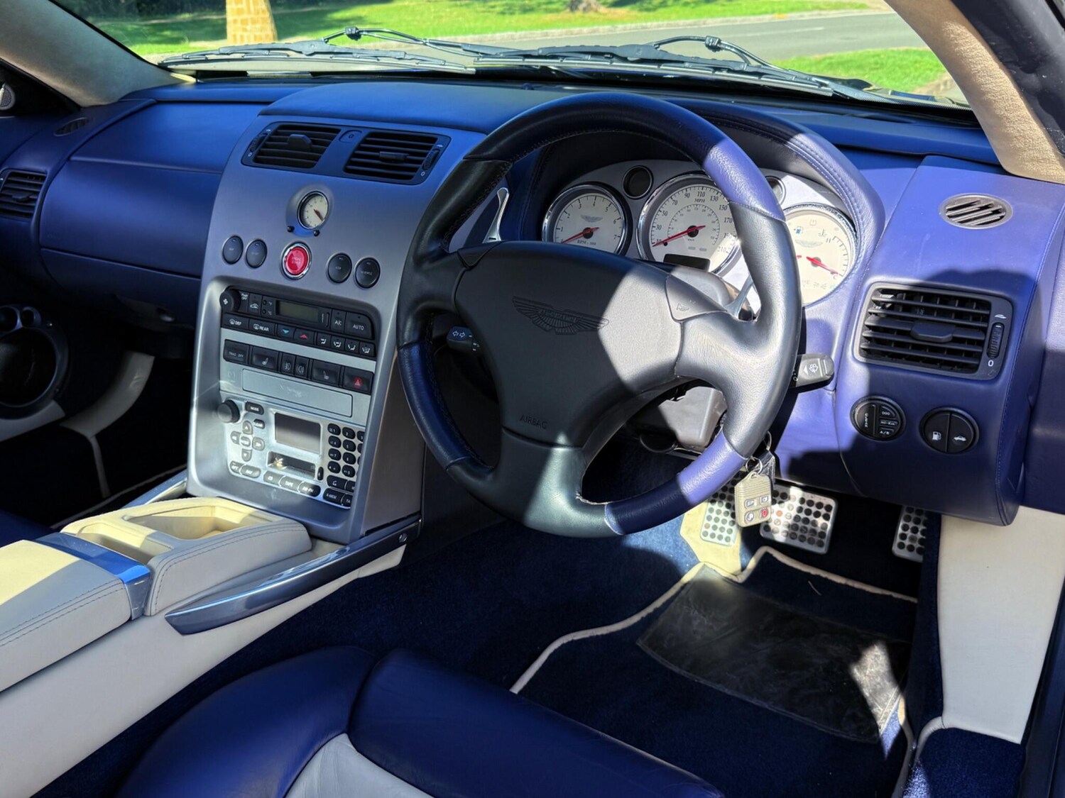 Used Aston Martin Vanquish 2004 for sale - 77769783: Photo 55