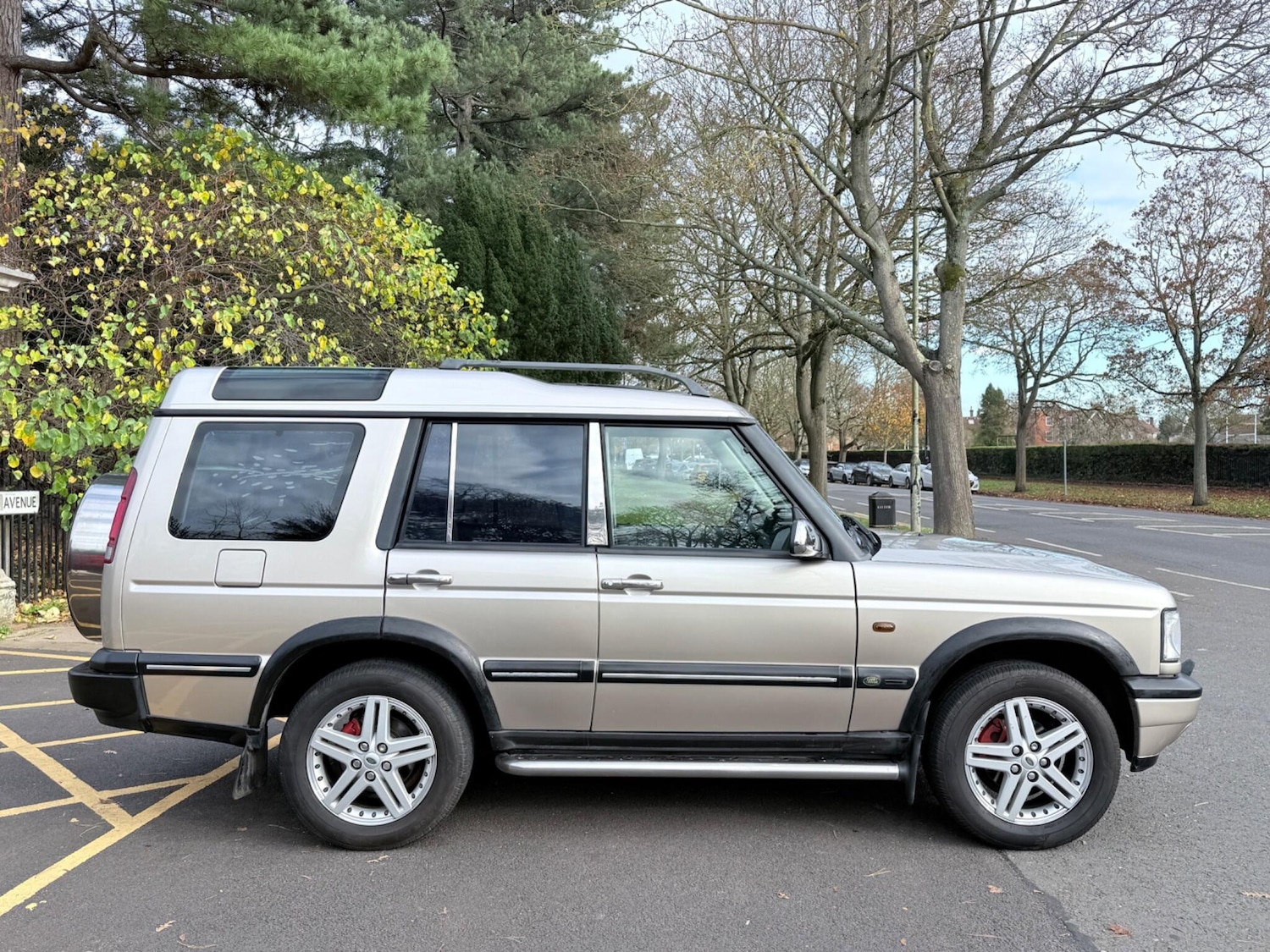 Used Land Rover Discovery 2001 for sale - 76620335: Photo 3