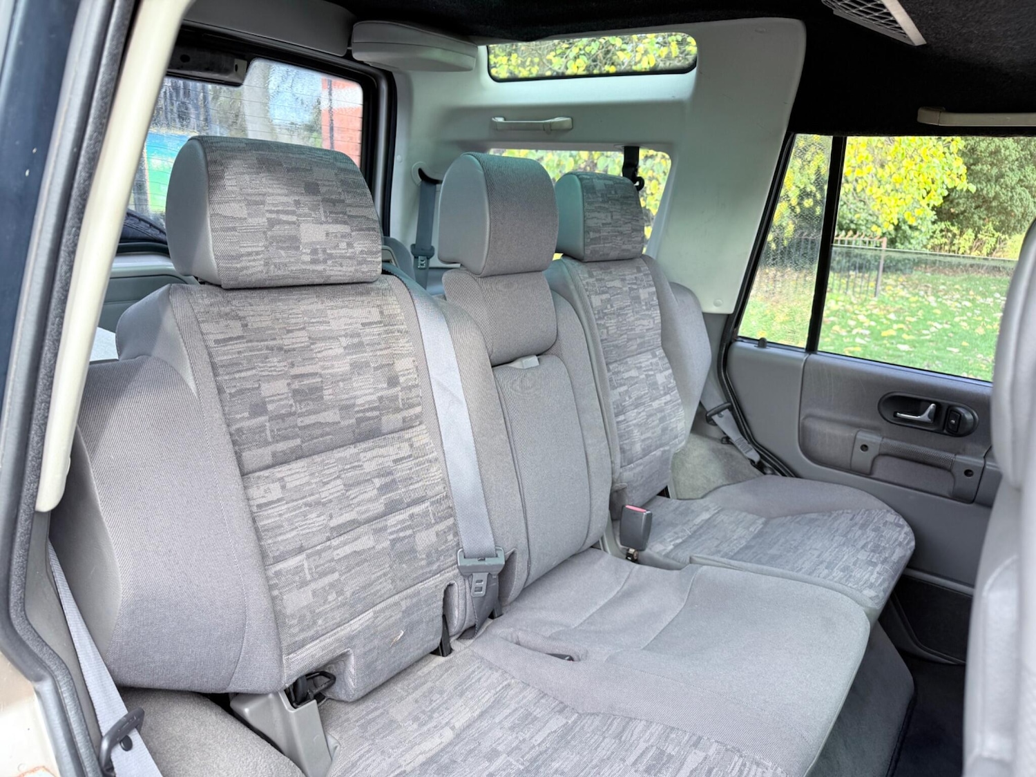 Used Land Rover Discovery 2001 for sale - 76620335: Photo 50