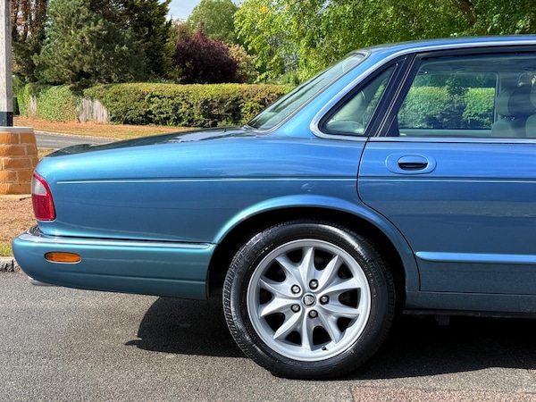 Used Jaguar XJ 1998 for sale - 75720170: Photo 25