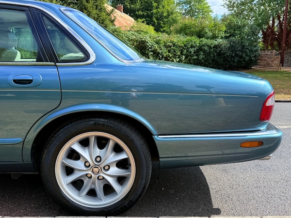 Used Jaguar XJ 1998 for sale - 75720170: Photo 27