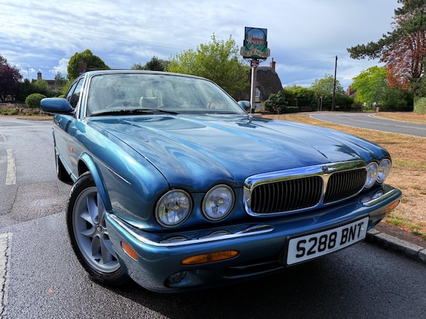 Used Jaguar XJ 1998 for sale - 75720170: Photo 2