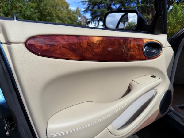 Used Jaguar XJ 1998 for sale - 75720170: Photo 42