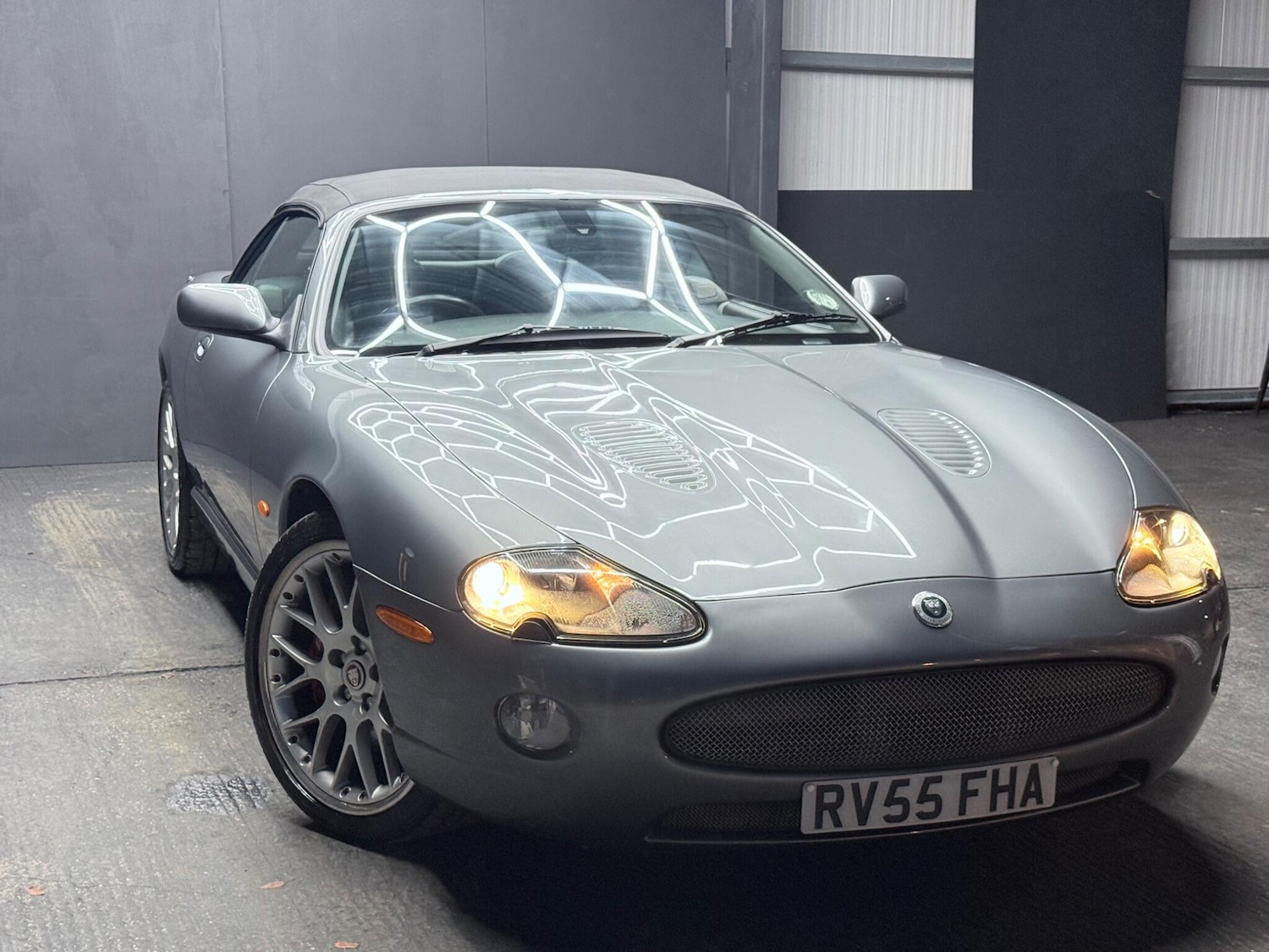 Used Jaguar XKR 2005 for sale - 77598143: Photo 13