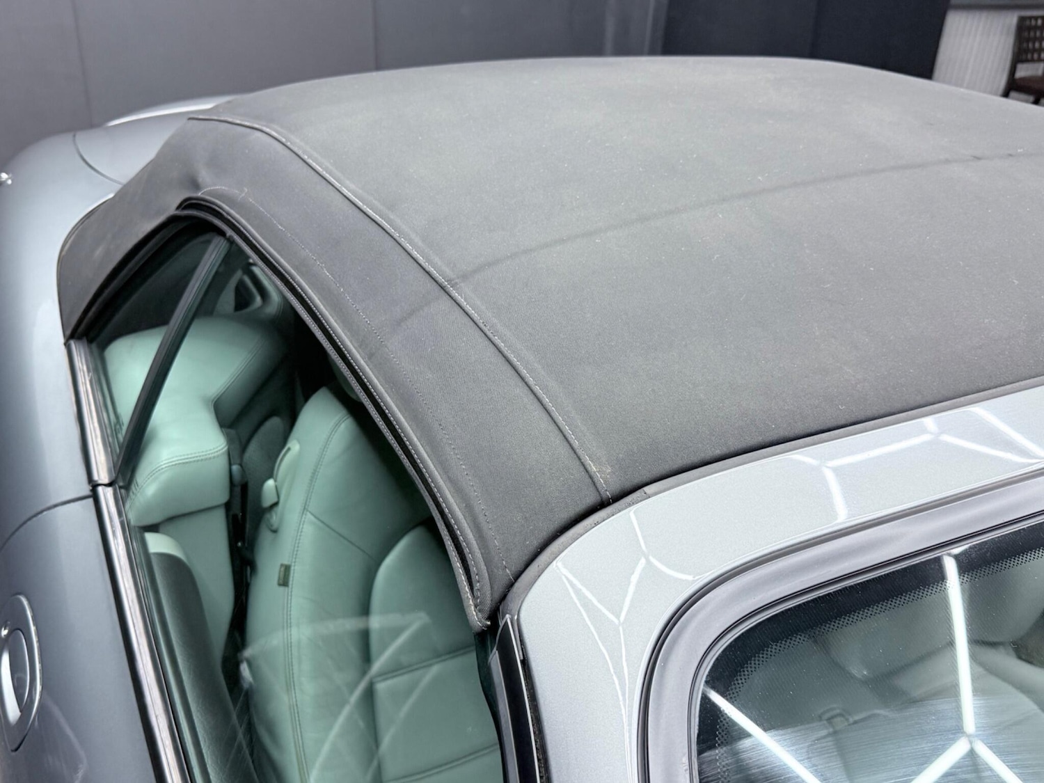 Used Jaguar XKR 2005 for sale - 77598143: Photo 24