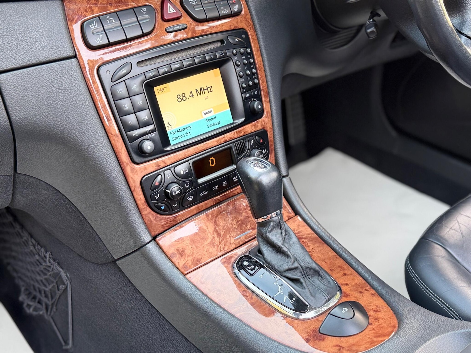 Used Mercedes-Benz CLK 2003 for sale - 77724244: Photo 41