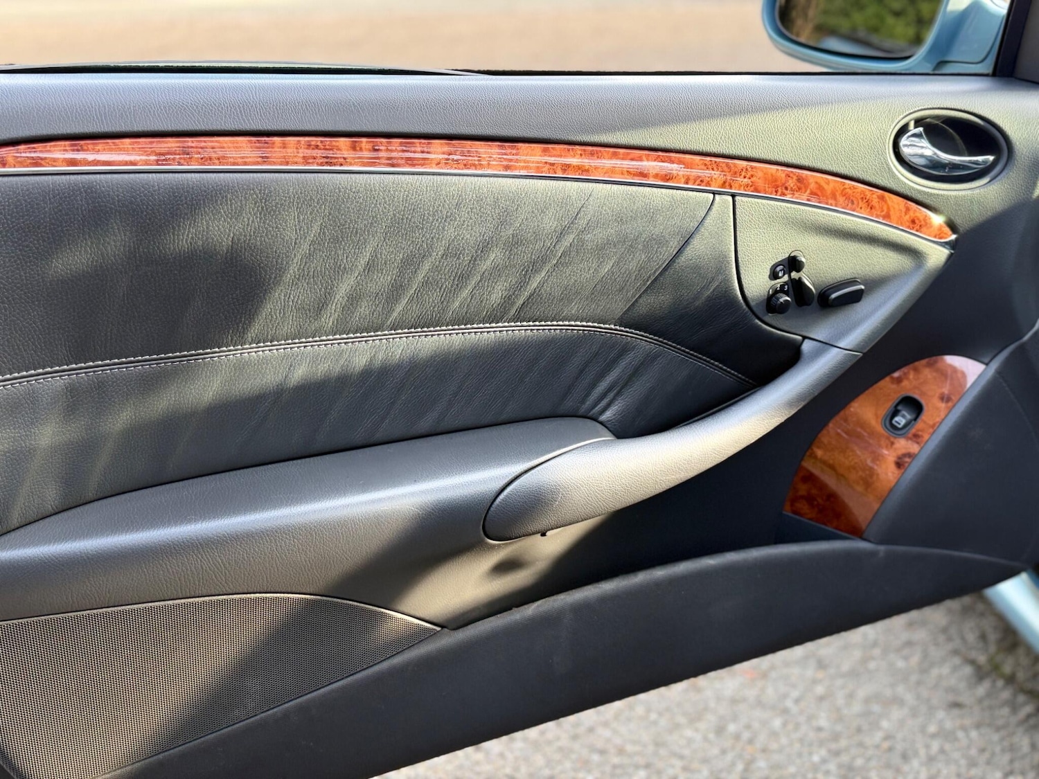 Used Mercedes-Benz CLK 2003 for sale - 77724244: Photo 43