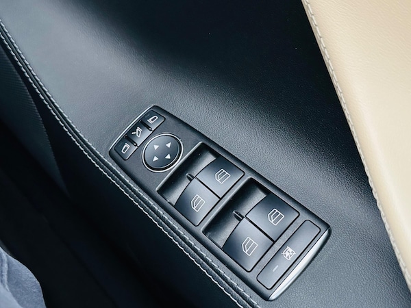 Used Tesla Model S 2014 for sale - 73151002: Photo 75