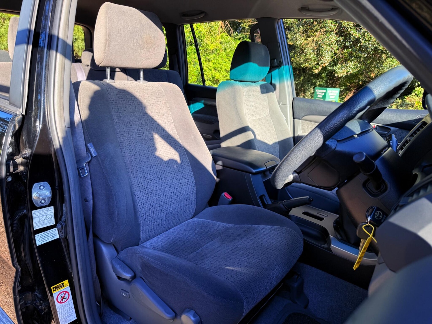 Used Toyota Land Cruiser 2004 for sale - 77229905: Photo 22