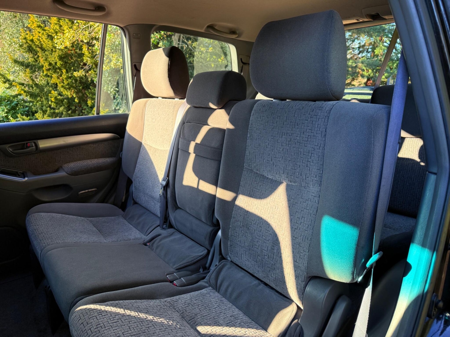 Used Toyota Land Cruiser 2004 for sale - 77229905: Photo 29