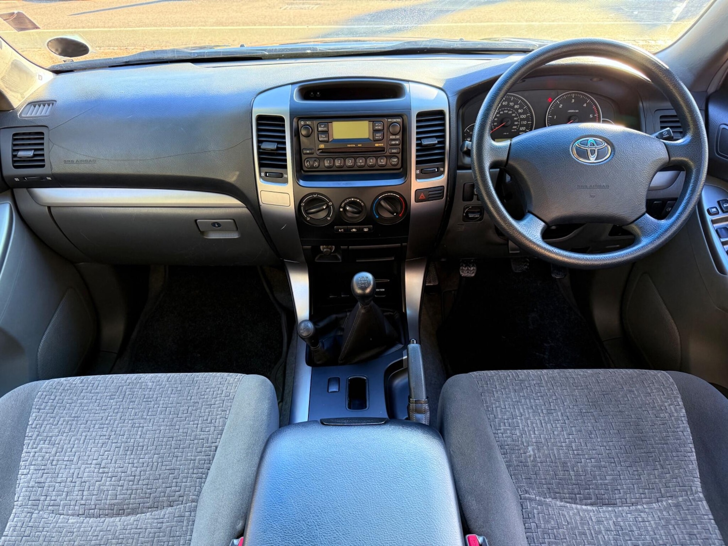 Used Toyota Land Cruiser 2004 for sale - 77229905: Photo 38