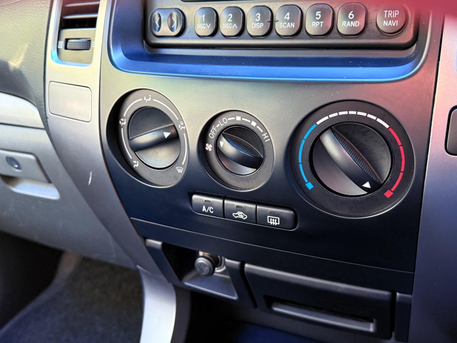 Used Toyota Land Cruiser 2004 for sale - 77229905: Photo 43