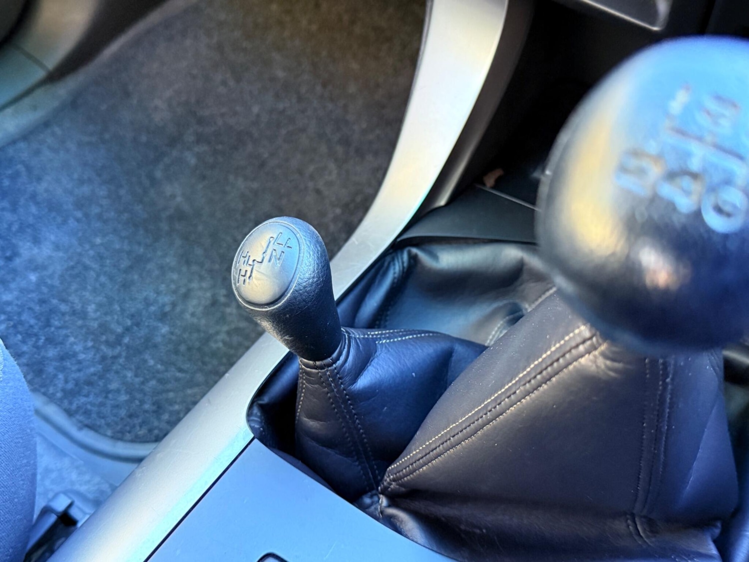 Used Toyota Land Cruiser 2004 for sale - 77229905: Photo 45