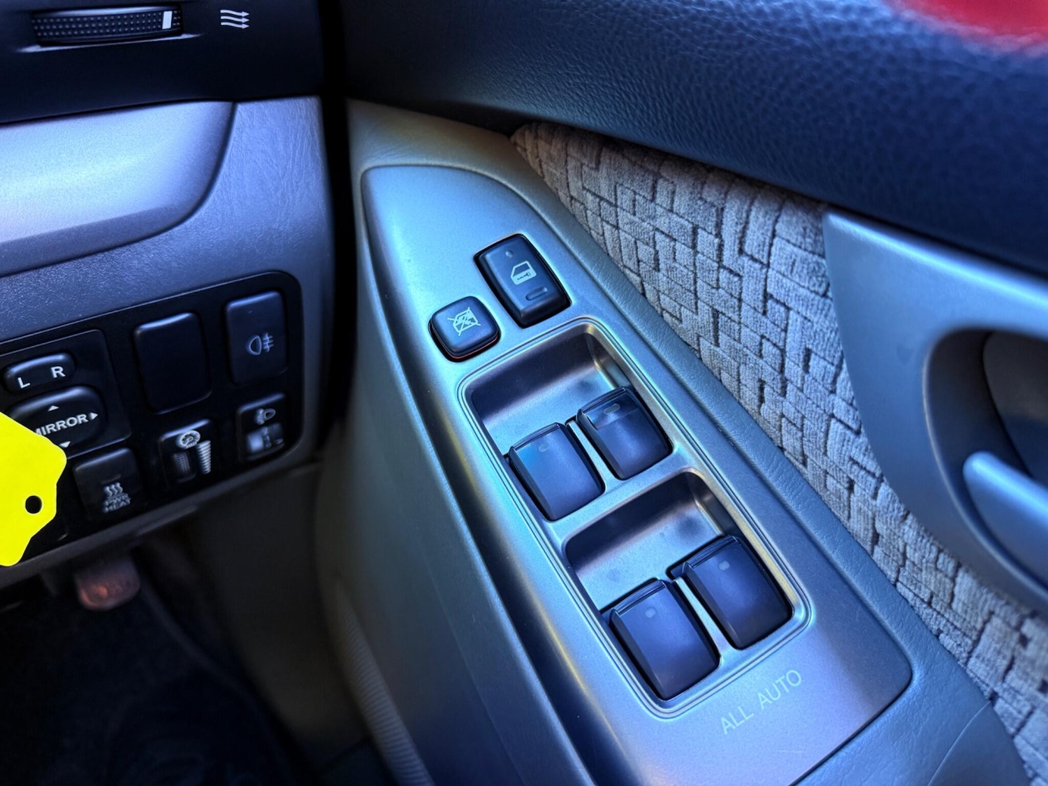 Used Toyota Land Cruiser 2004 for sale - 77229905: Photo 47