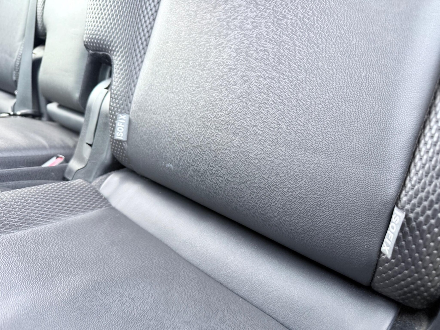 Used Toyota Land Cruiser 2013 for sale - 76865452: Photo 39