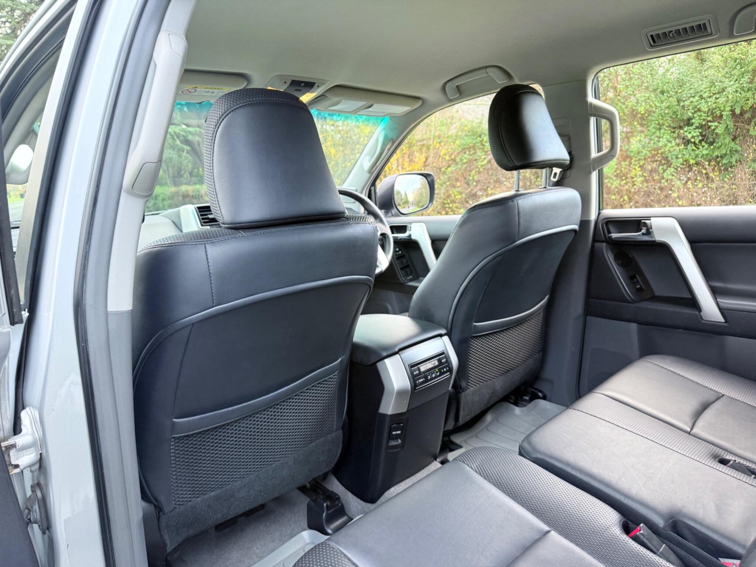 Used Toyota Land Cruiser 2013 for sale - 76865452: Photo 40