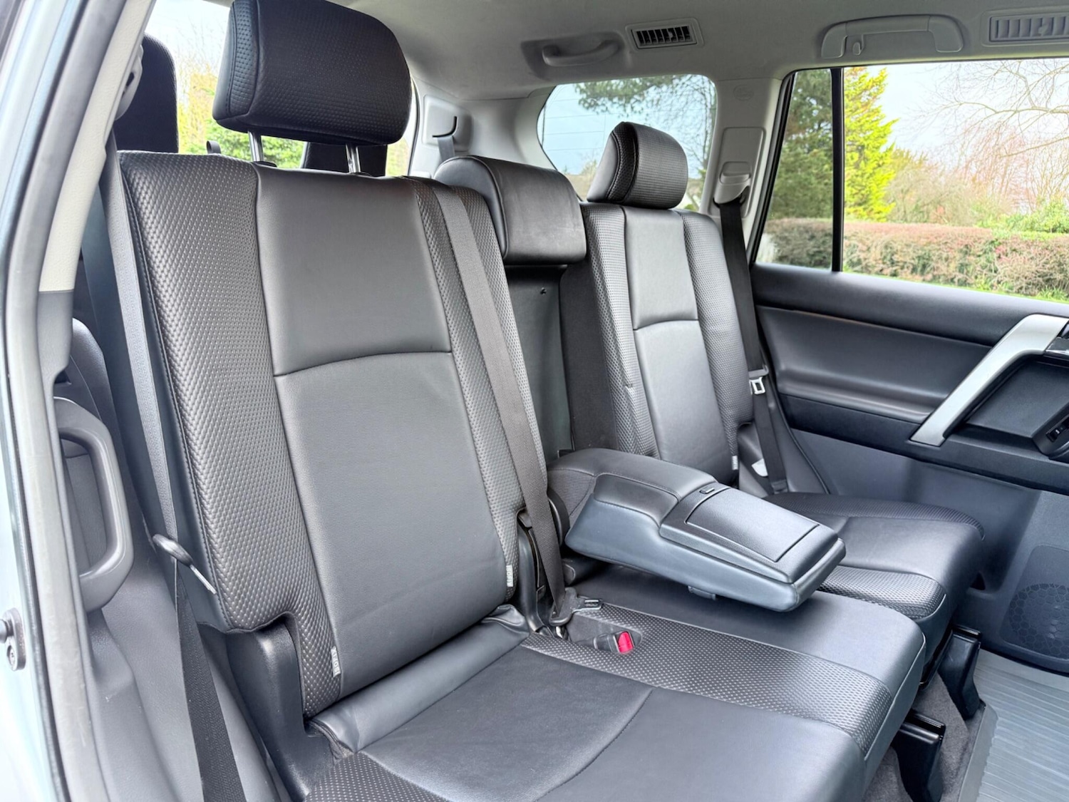 Used Toyota Land Cruiser 2013 for sale - 76865452: Photo 45