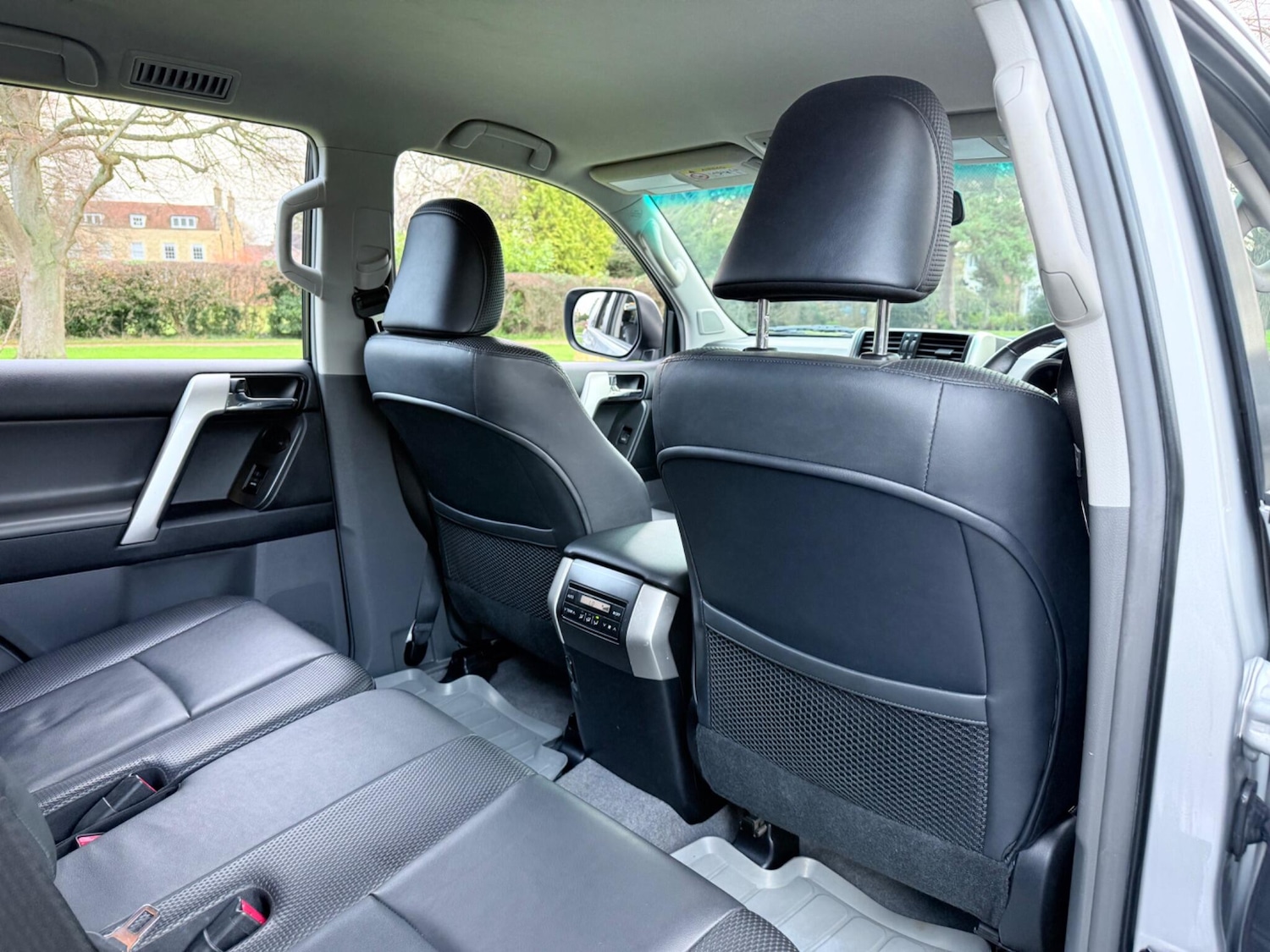 Used Toyota Land Cruiser 2013 for sale - 76865452: Photo 48