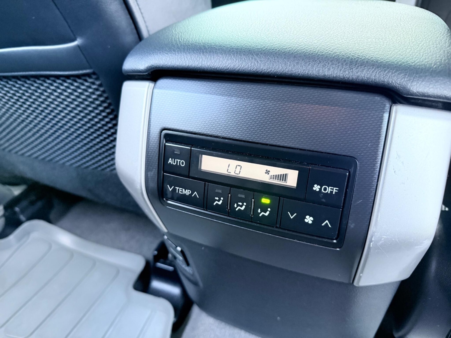 Used Toyota Land Cruiser 2013 for sale - 76865452: Photo 49