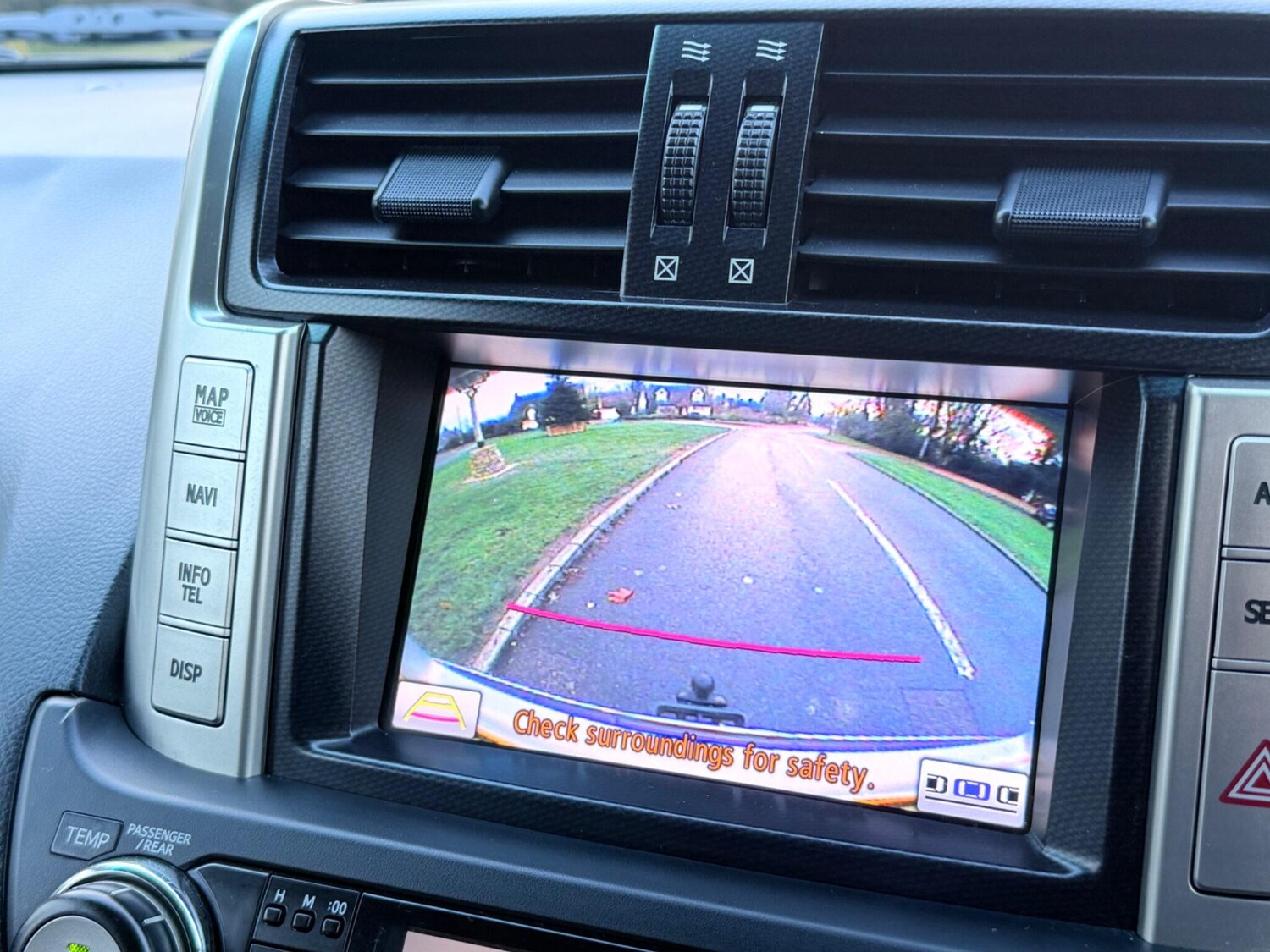 Used Toyota Land Cruiser 2013 for sale - 76865452: Photo 63