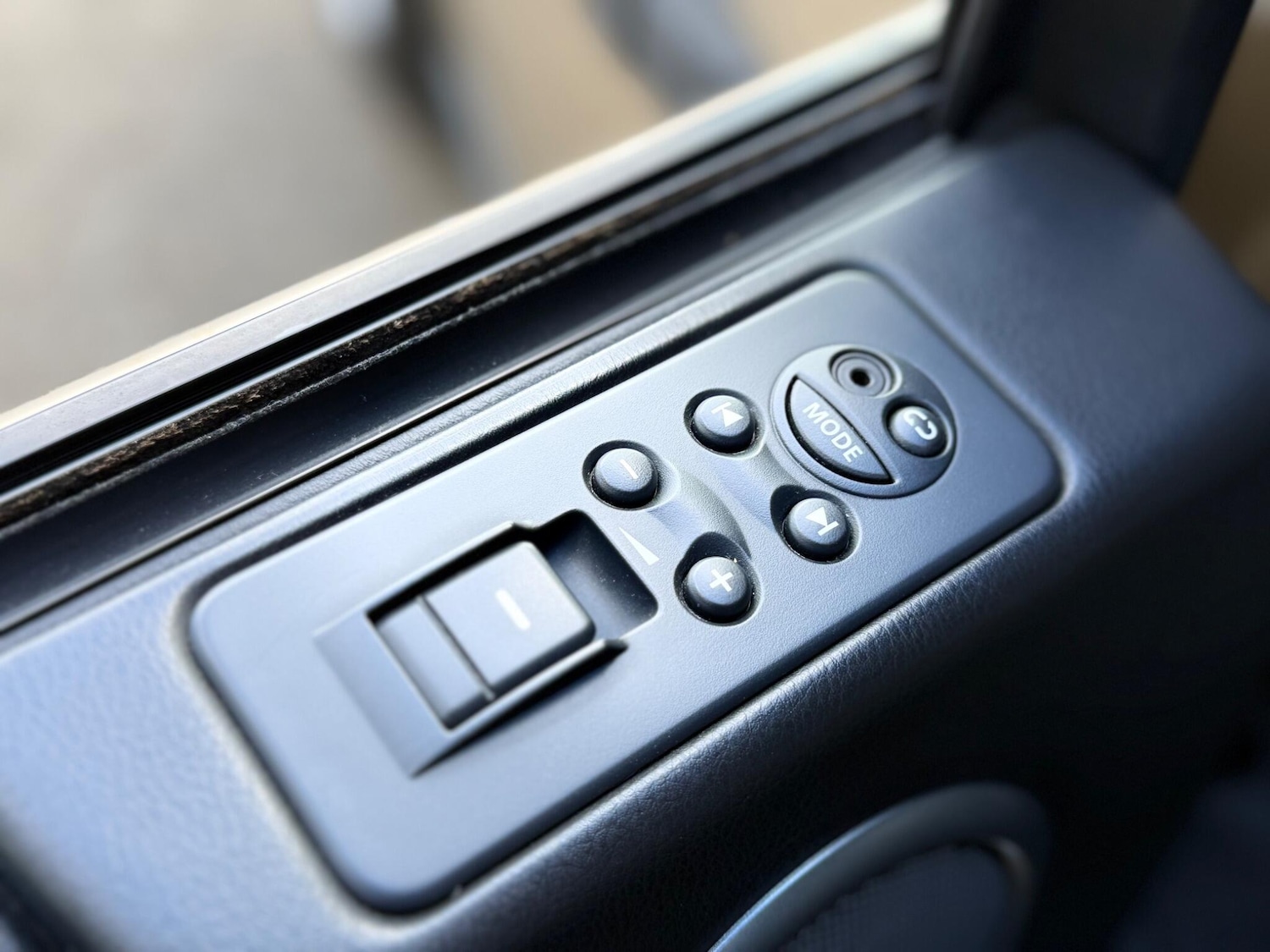 Used Land Rover Discovery 3 2005 for sale - 78048137: Photo 42