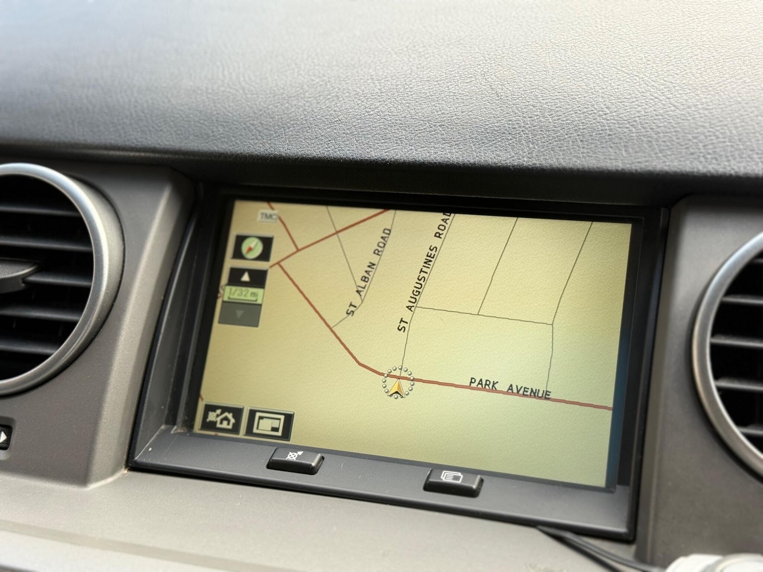 Used Land Rover Discovery 3 2005 for sale - 78048137: Photo 64