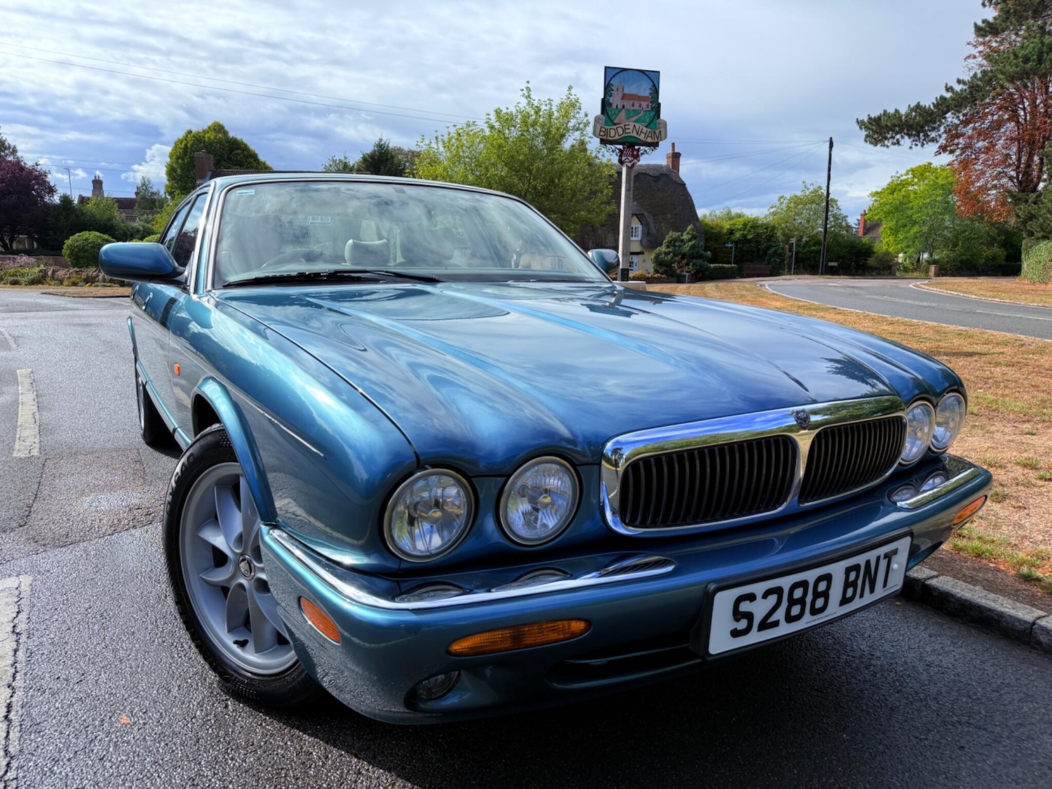 Used Jaguar XJ 1998 for sale - 76988759: Photo 2