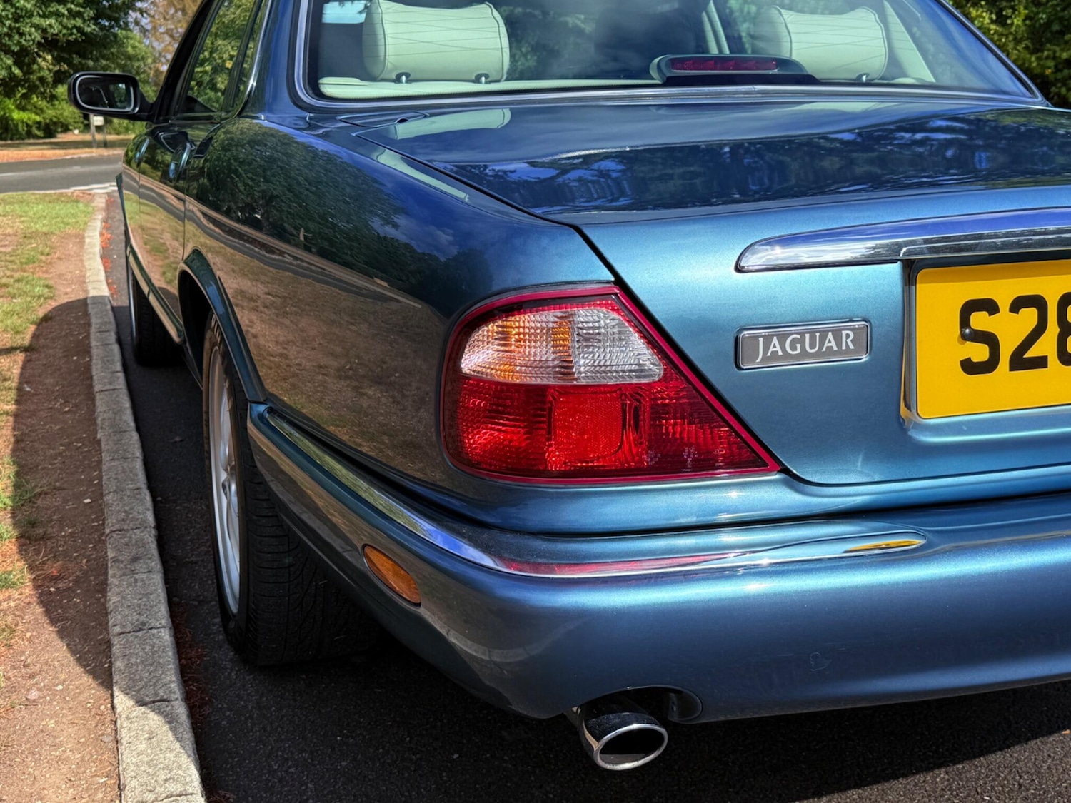 Used Jaguar XJ 1998 for sale - 76988759: Photo 21