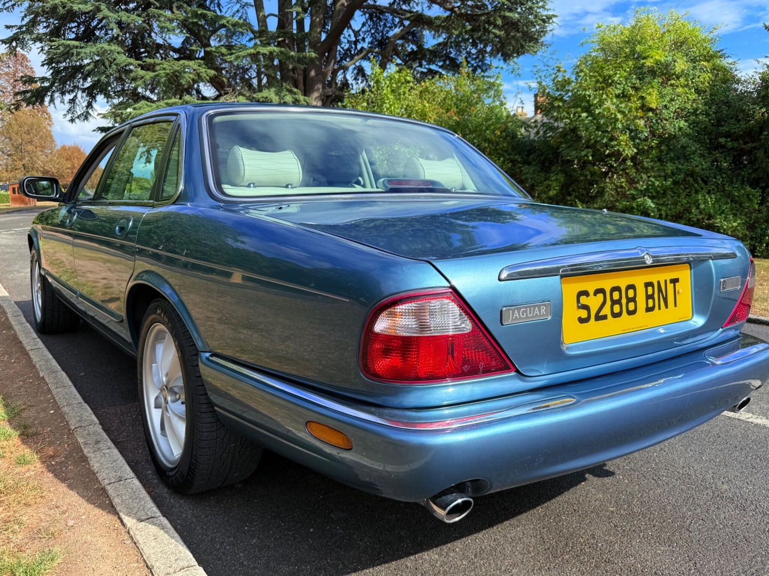 Used Jaguar XJ 1998 for sale - 76988759: Photo 22