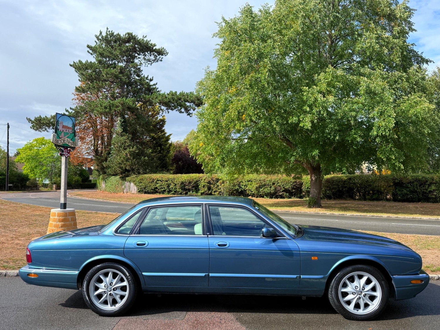 Used Jaguar XJ 1998 for sale - 76988759: Photo 3