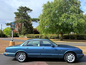 Used Jaguar XJ 1998 for sale - 76988759: Photo