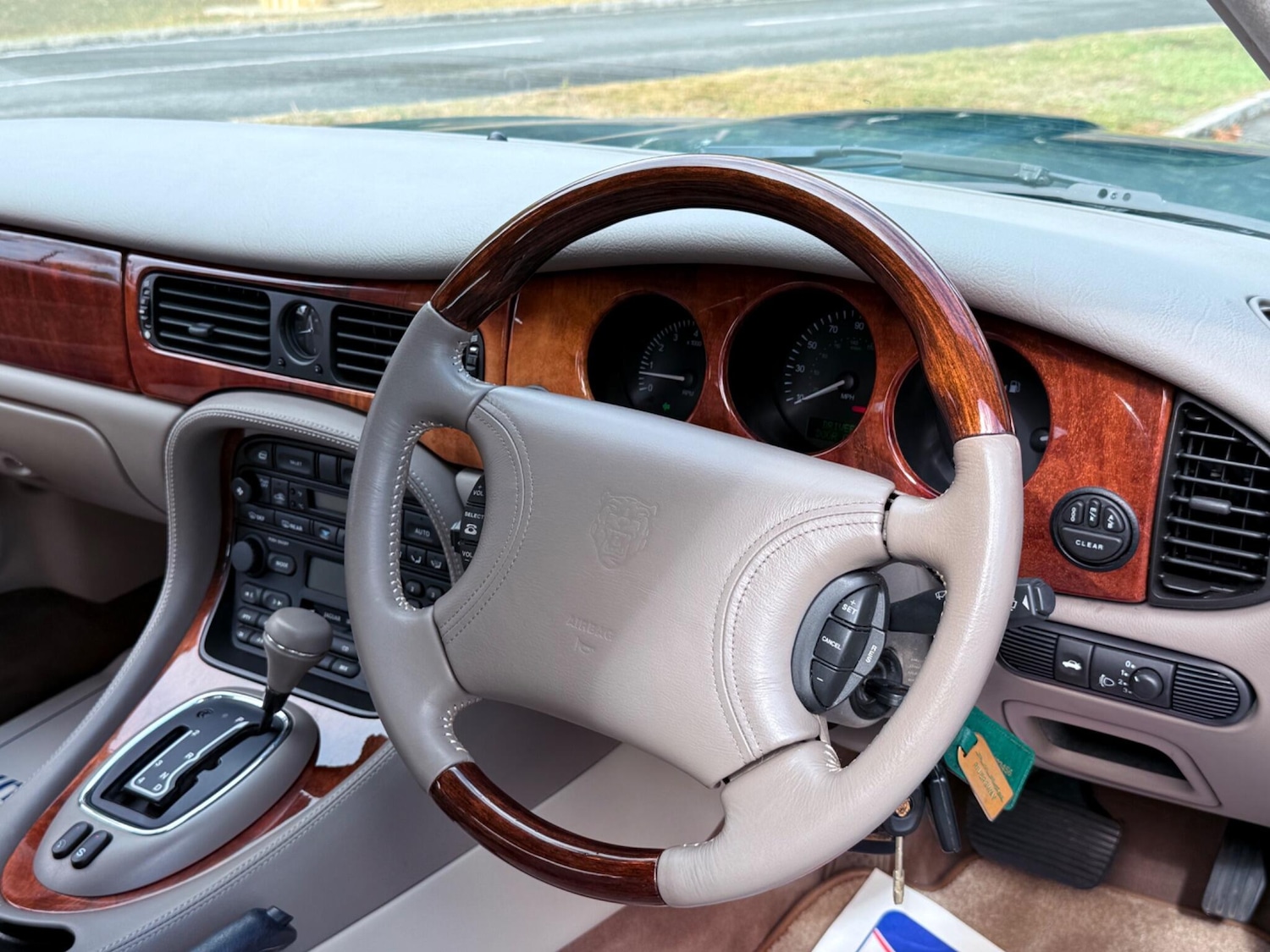 Used Jaguar XJ 1998 for sale - 76988759: Photo 61