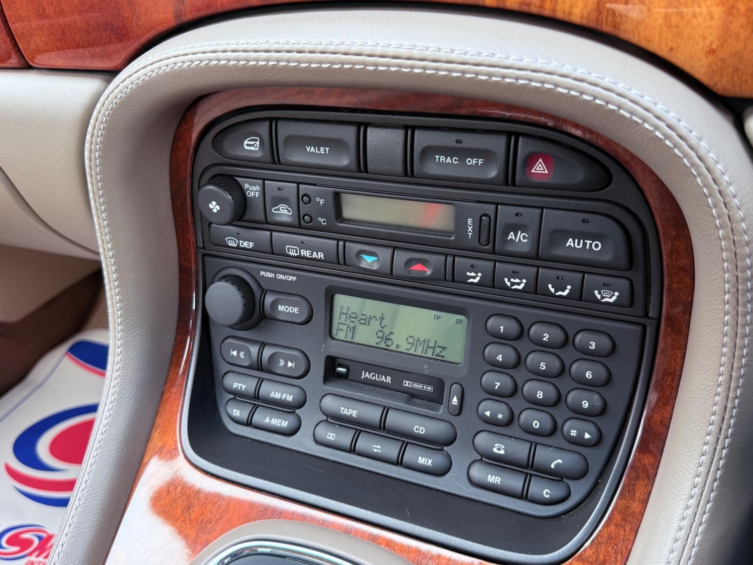 Used Jaguar XJ 1998 for sale - 76988759: Photo 65