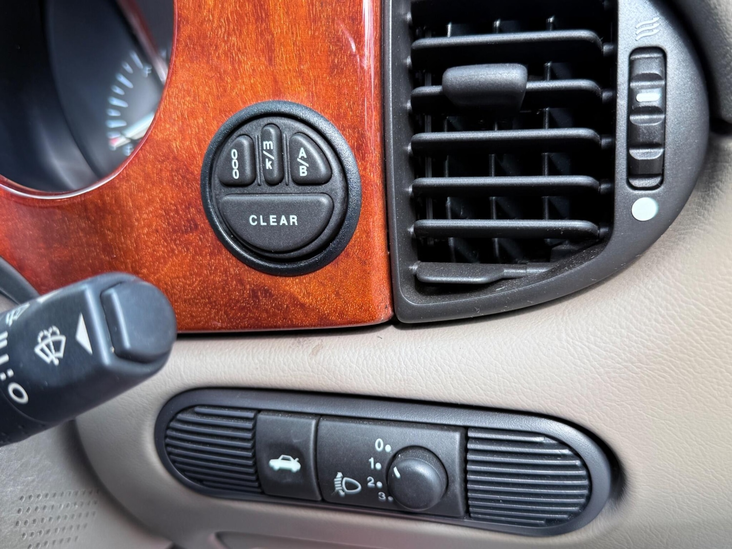 Used Jaguar XJ 1998 for sale - 76988759: Photo 70