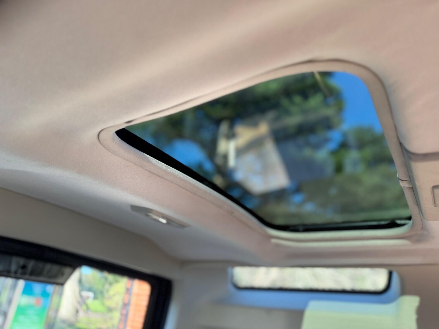 Used Land Rover Discovery 2012 for sale - 78047441: Photo 43