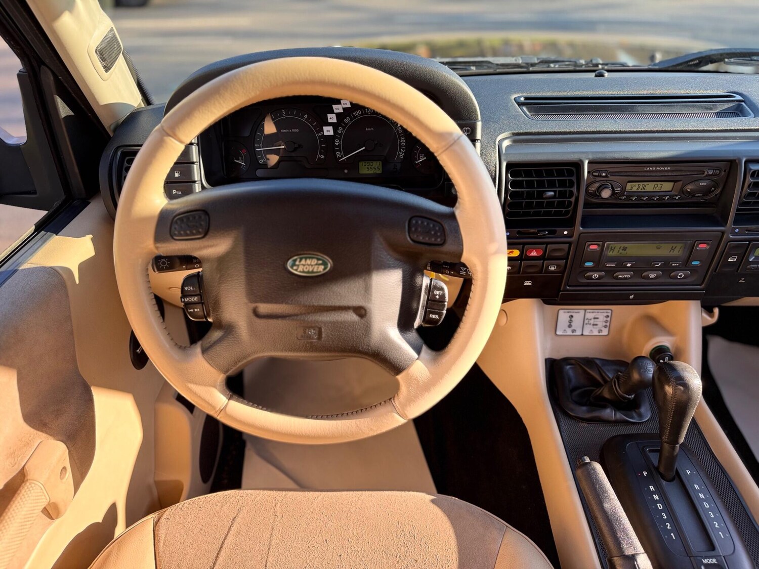 Used Land Rover Discovery 2012 for sale - 78047441: Photo 53