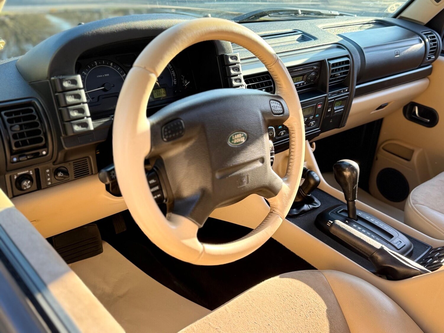 Used Land Rover Discovery 2012 for sale - 78047441: Photo 57