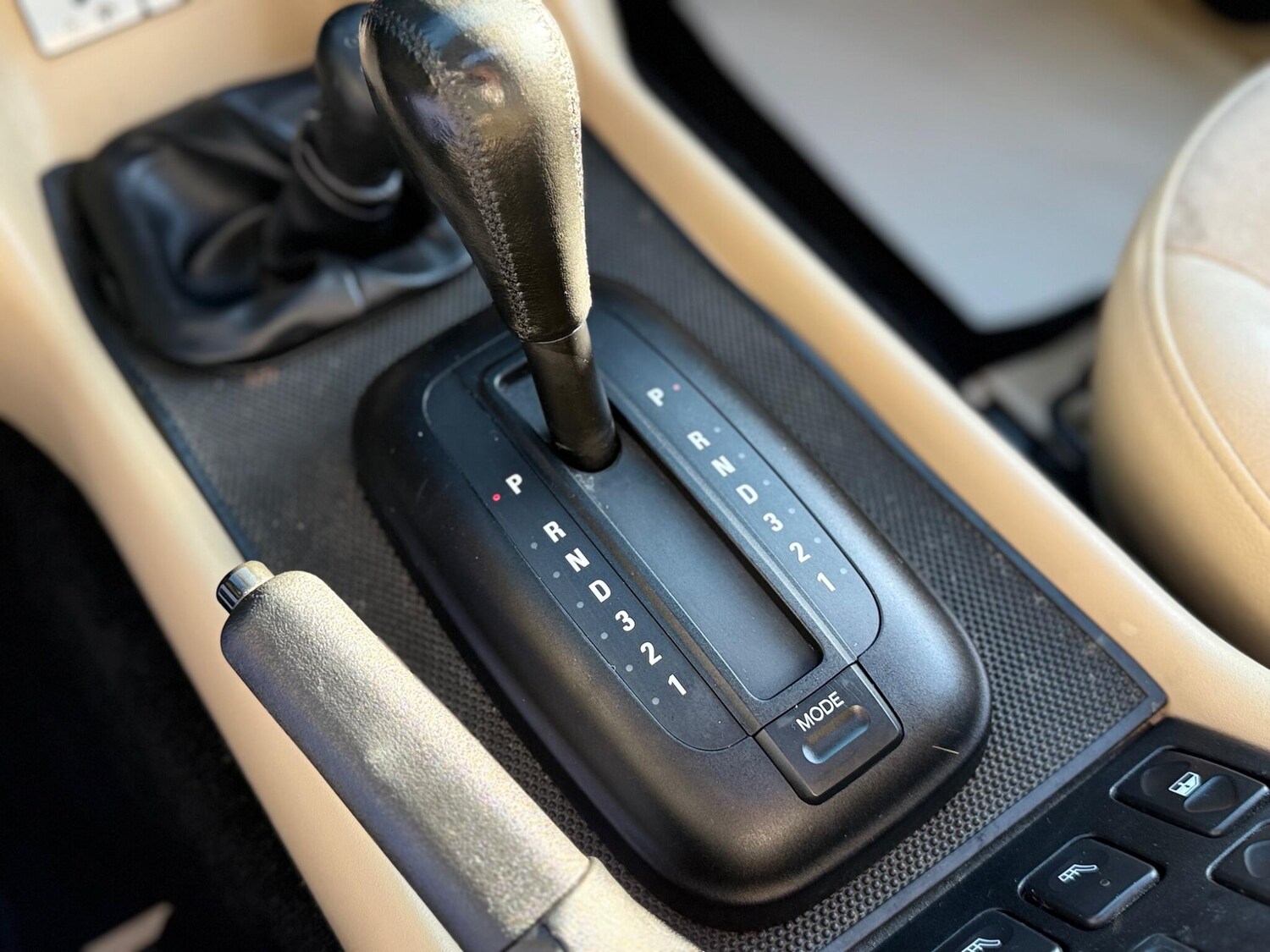 Used Land Rover Discovery 2012 for sale - 78047441: Photo 60