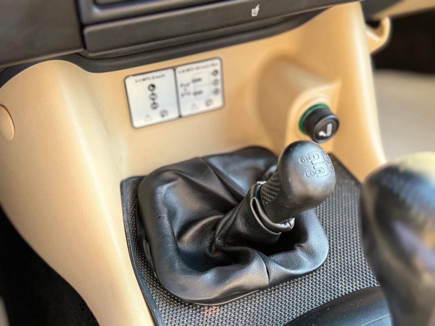 Used Land Rover Discovery 2012 for sale - 78047441: Photo 61