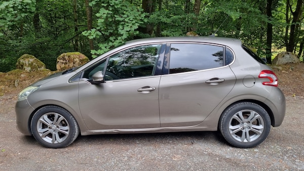 Used Peugeot 208 2014 for sale - 74568514: Photo 15