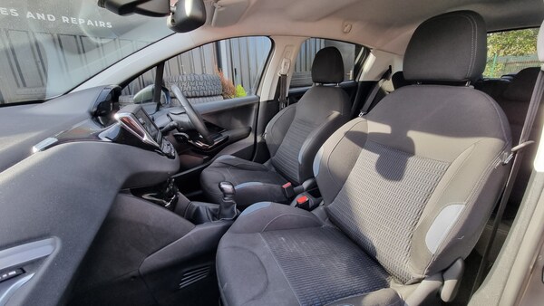 Used Peugeot 208 2014 for sale - 74568514: Photo 19